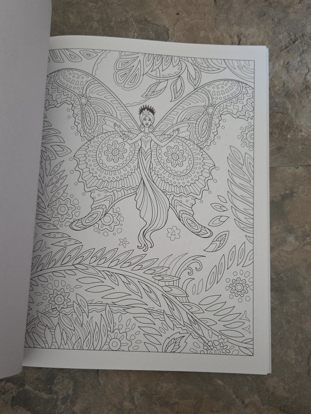 Set Of 3 Colorung Books - Picture 10 of 17